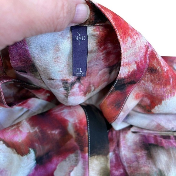 NYDJ Not Your Daughters Jeans Pink Moody Floral Watercolor Blouse Petite L - Picture 10 of 14